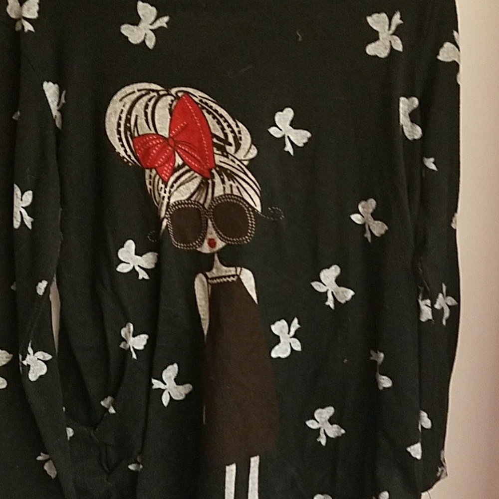 Sweater - Picture 2 of 3